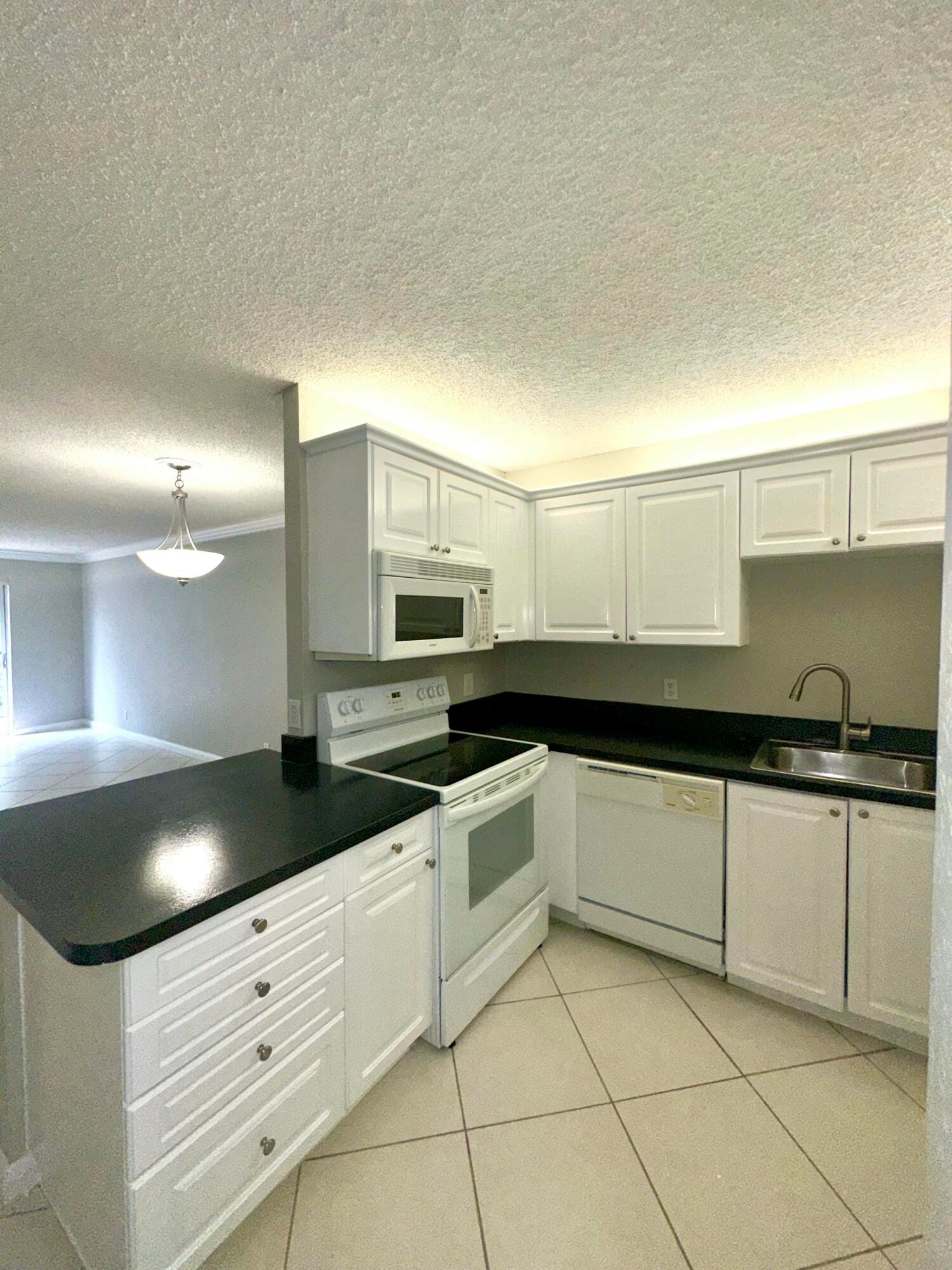 4120 Union Square Boulevard B2 — photo 10