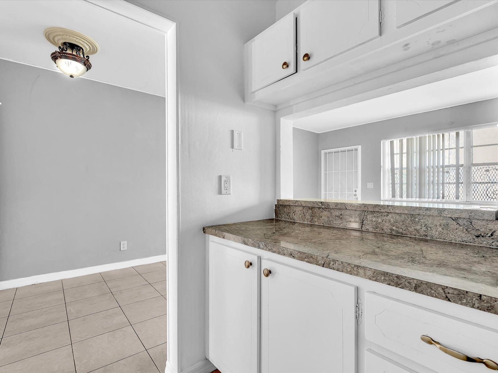 2915 Plunkett Street 5d — photo 3
