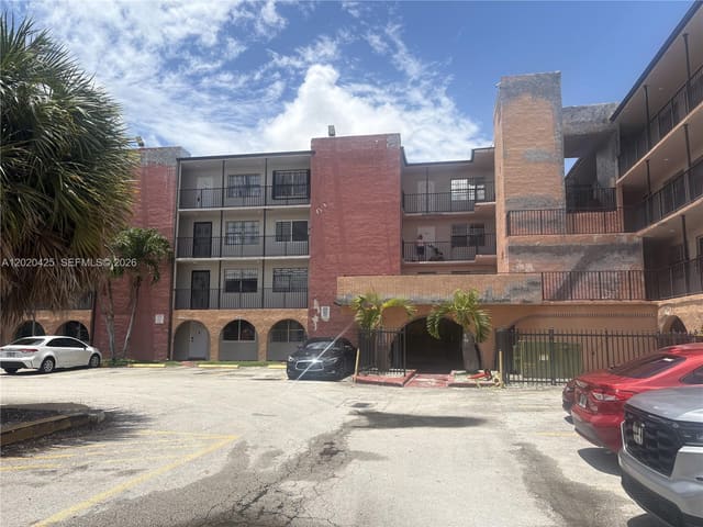 6620 W 2nd Court 403, Hialeah, FL 33012