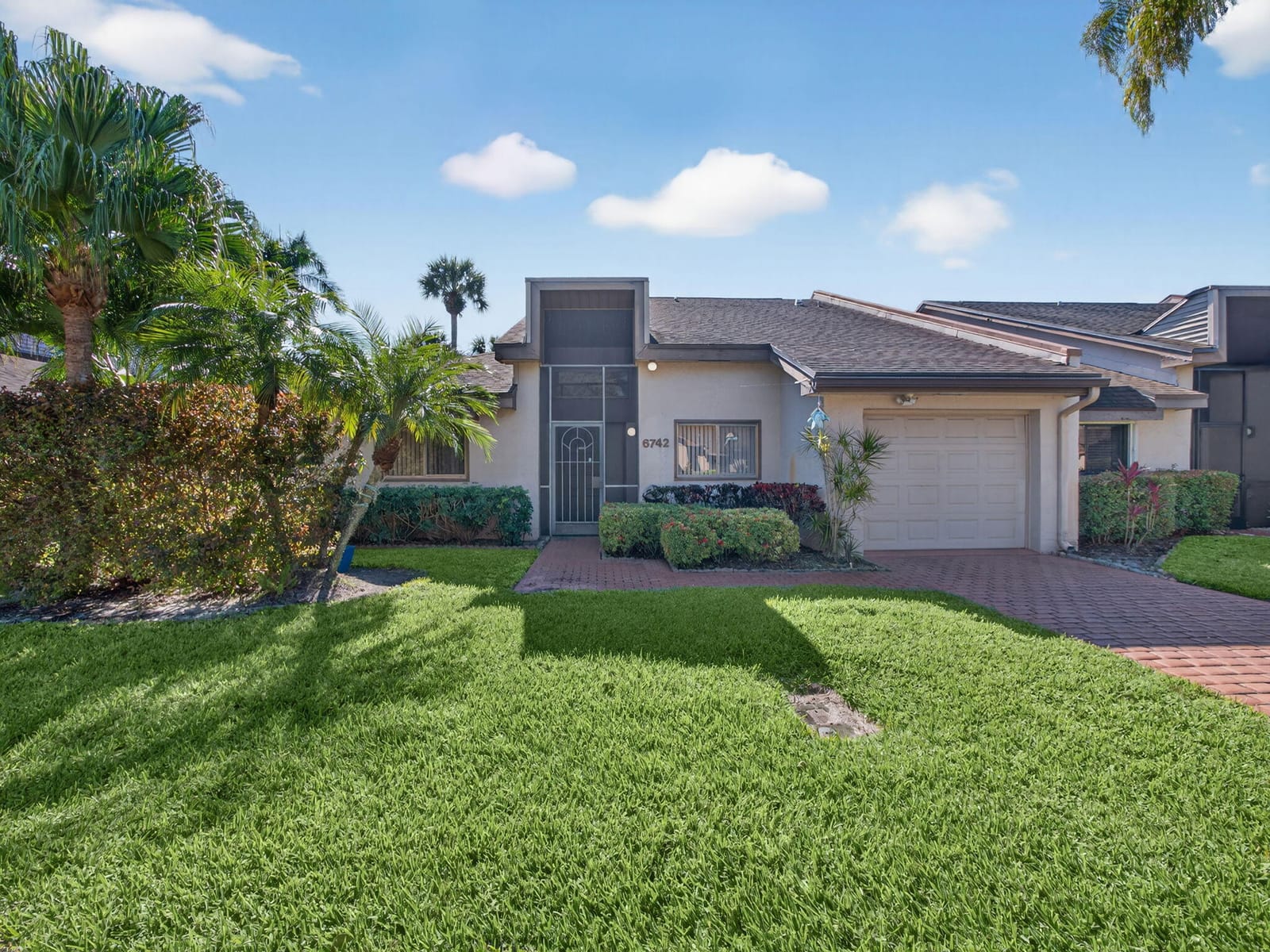 6742 Versailles Court, Lake Worth, FL 33467 photo 1