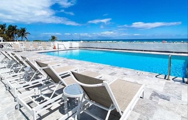 401 Ocean Drive 910, The Presidential, Miami Beach, FL