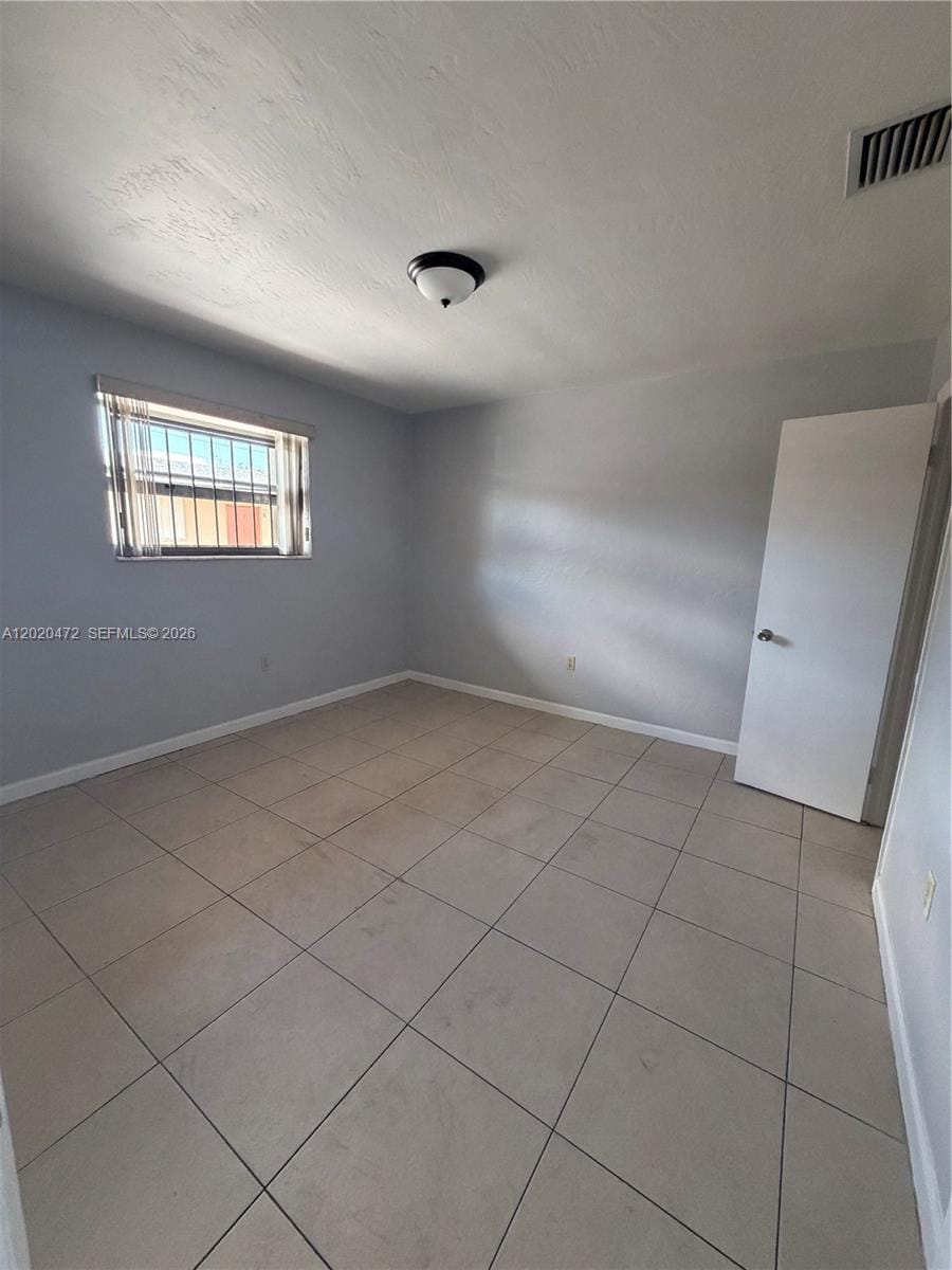 2924 NW 132nd Terrace 3 — photo 5