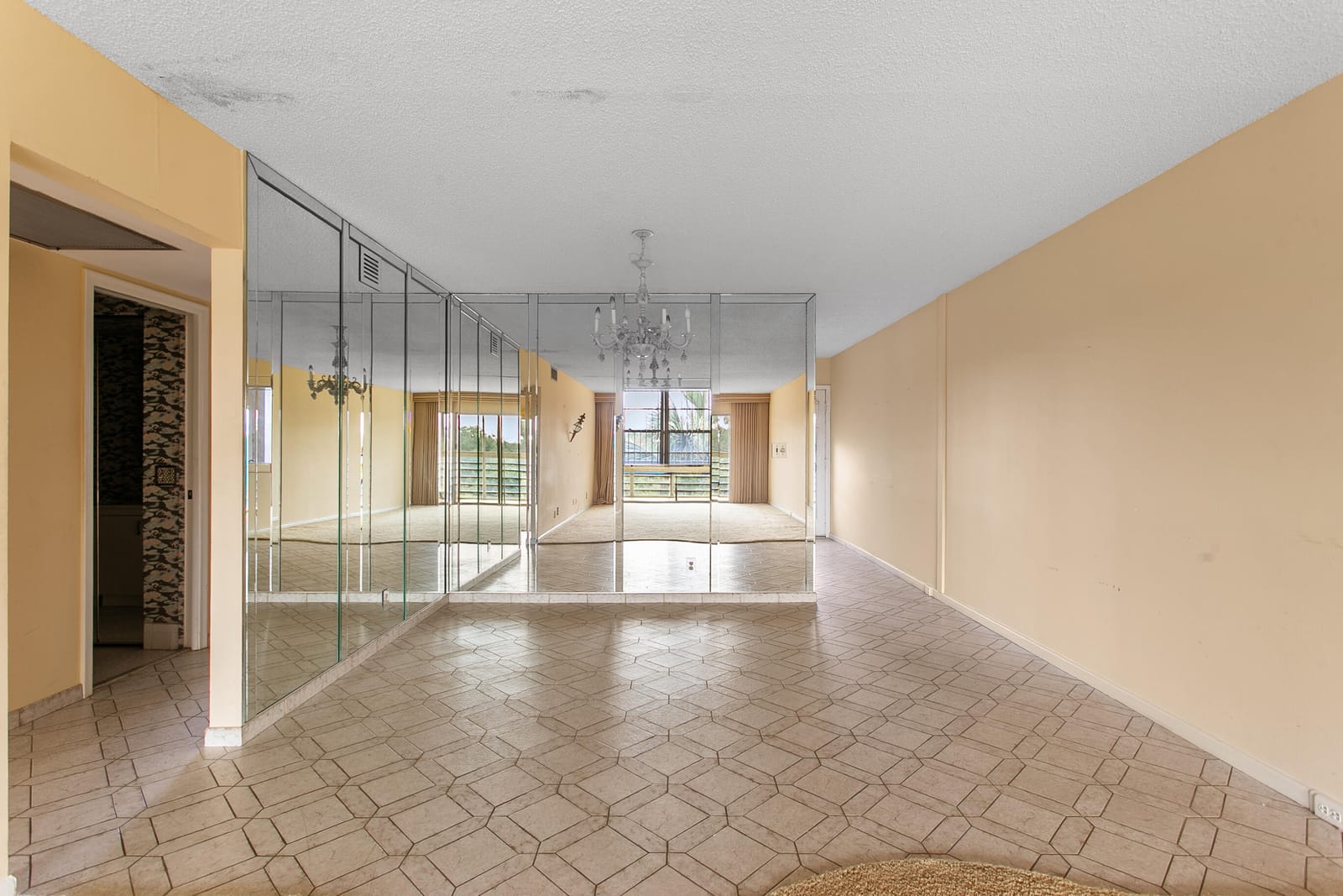 2502 Antigua Terrace F4 — photo 5