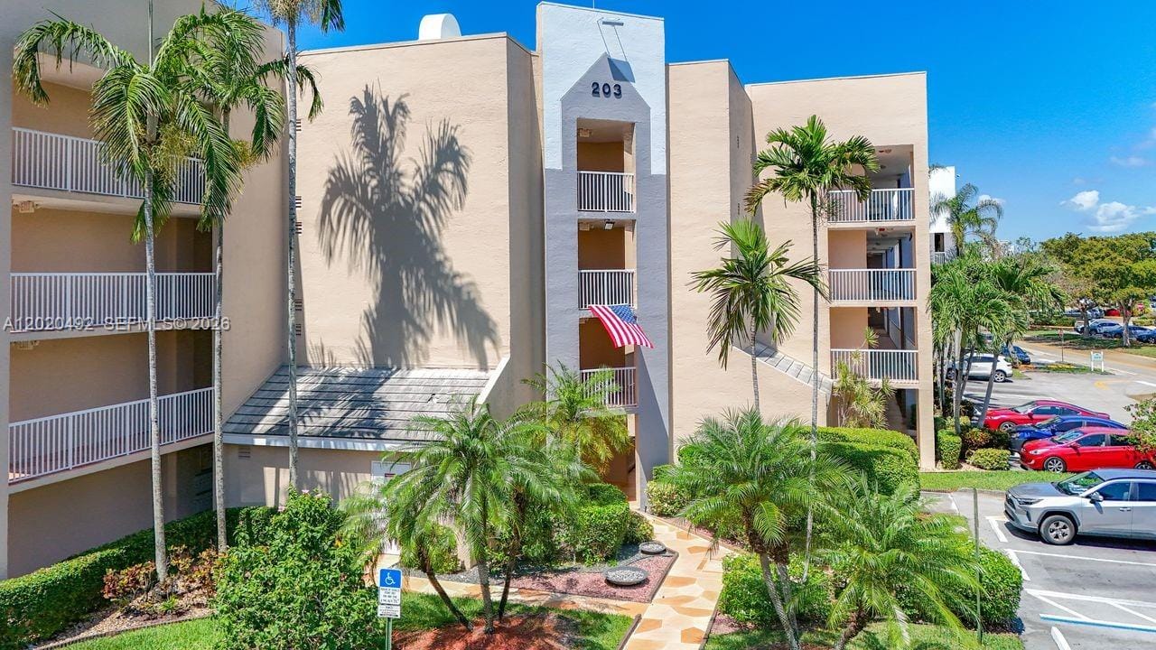 10208 NW 24th Place 203, Sunrise, FL 33322 photo 6