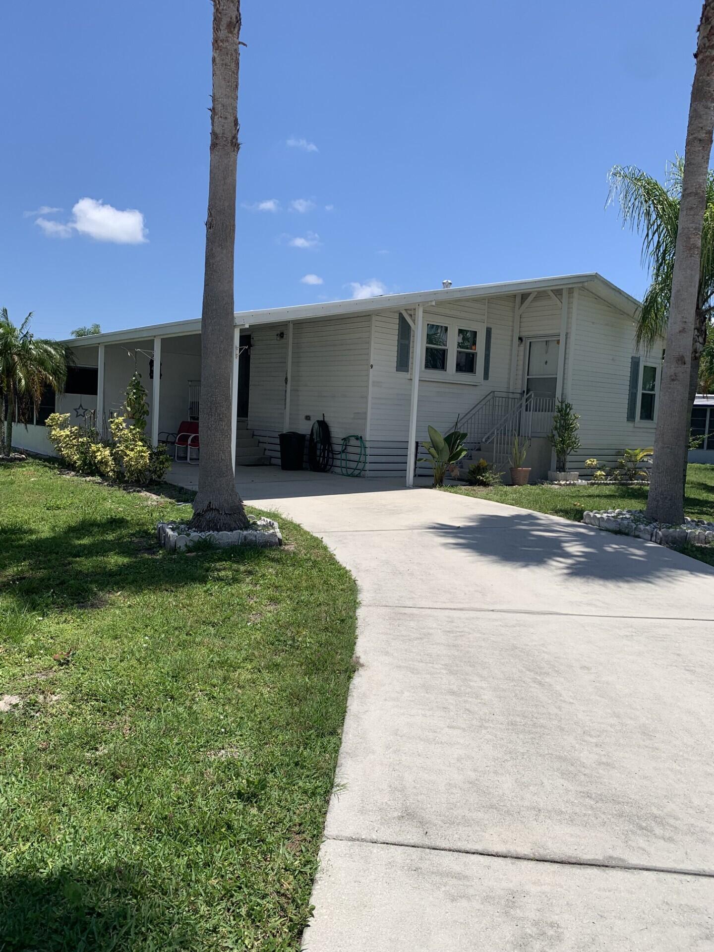 9 Universidad Lane, Port St. Lucie, FL 34952, Port St Lucie