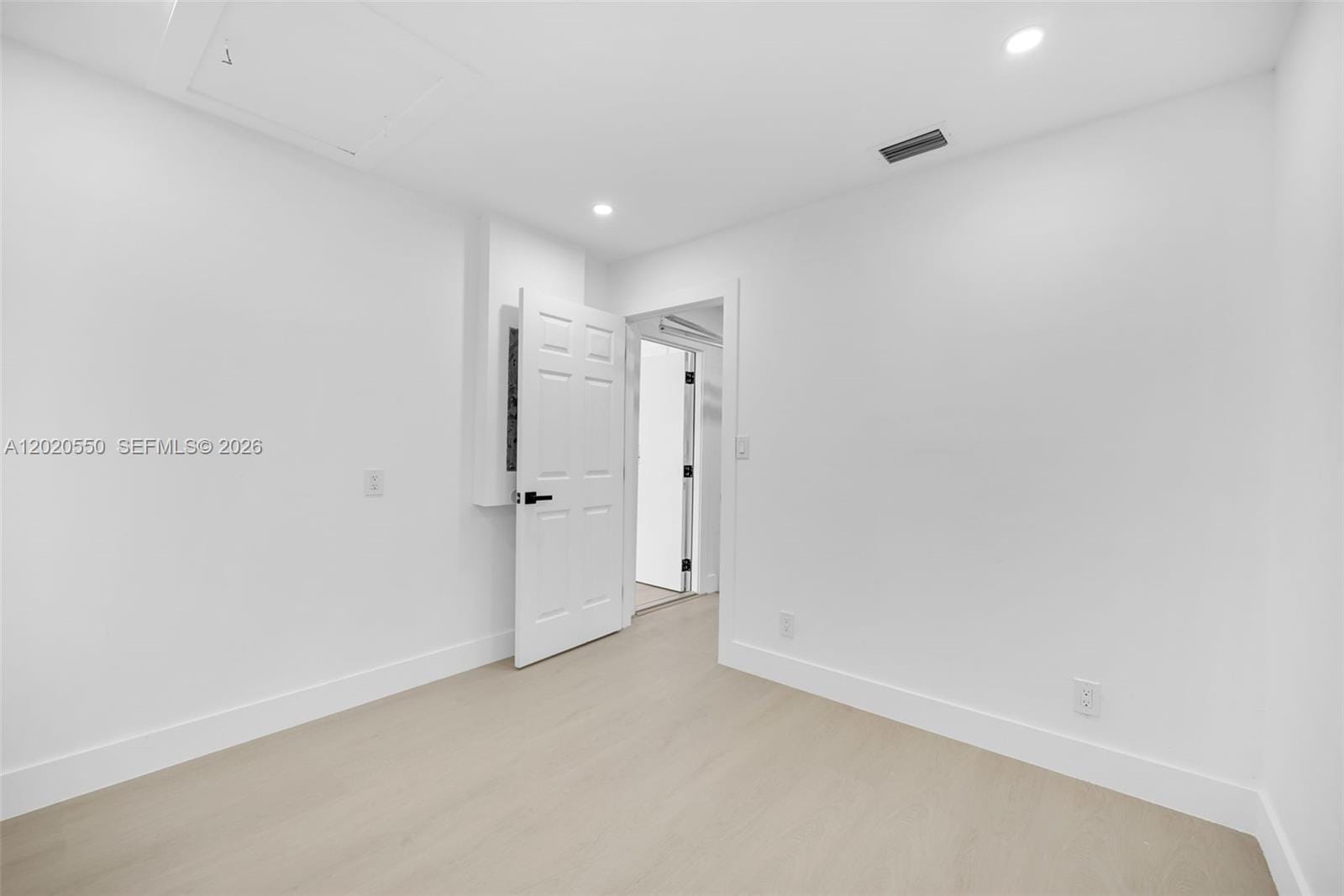 7868 NW 194th Street, Hialeah, FL 33015 photo 27