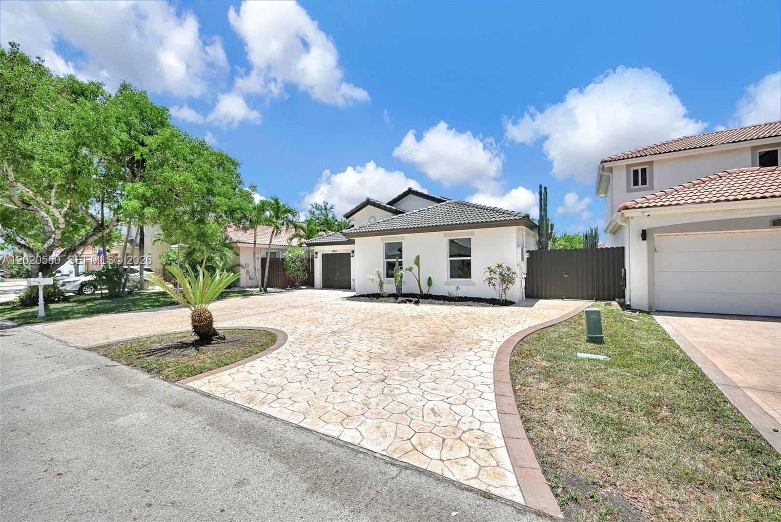 7868 NW 194th Street, Hialeah, FL 33015 photo 10