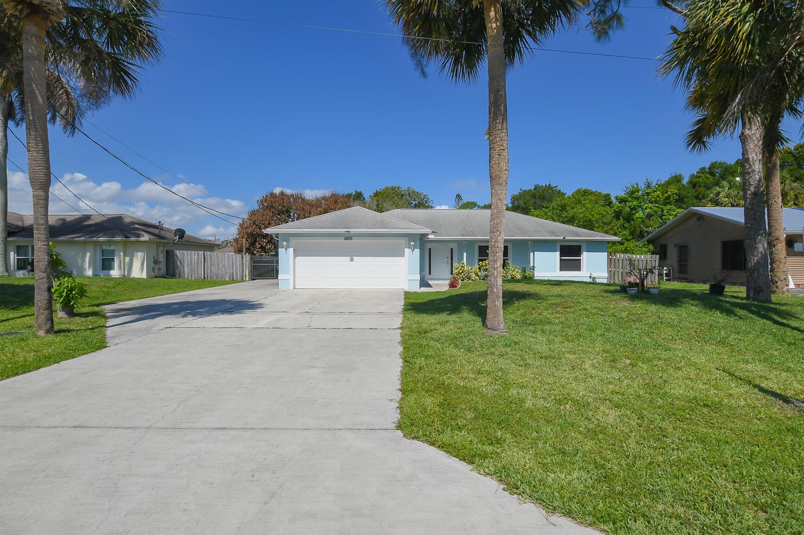 5805 Cassia Drive — photo 3