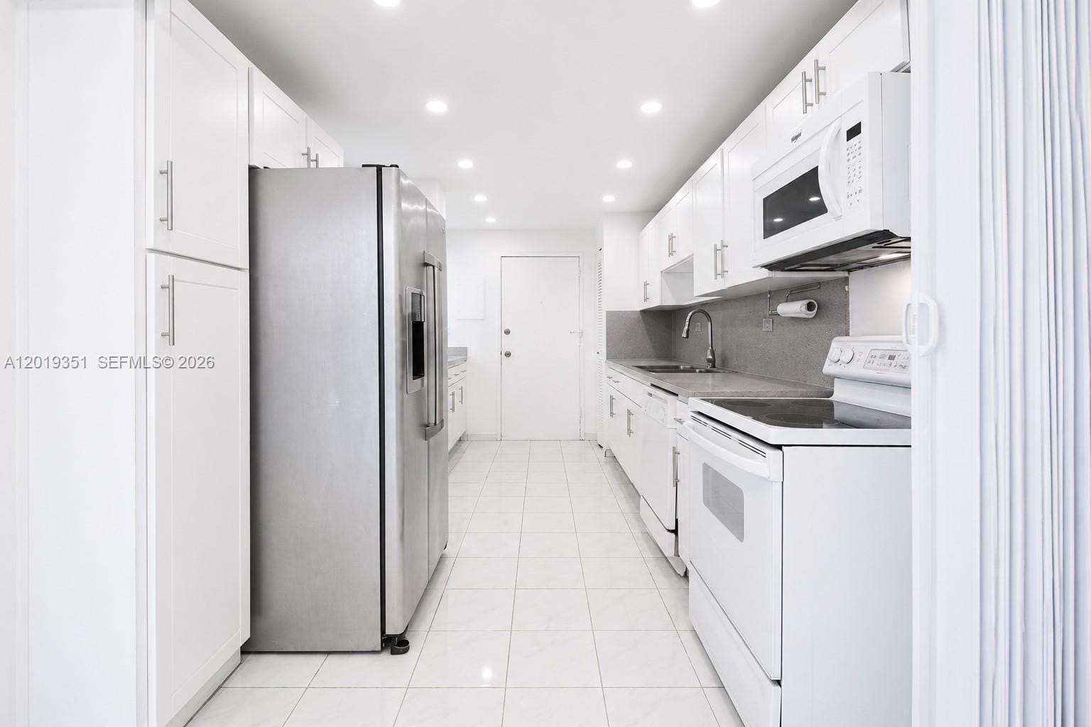 7135 Collins Avenue 912, Miami Beach, FL 33141 photo 13