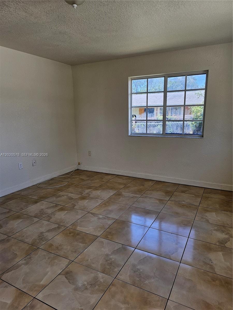 15700 NW 37th Place — photo 2