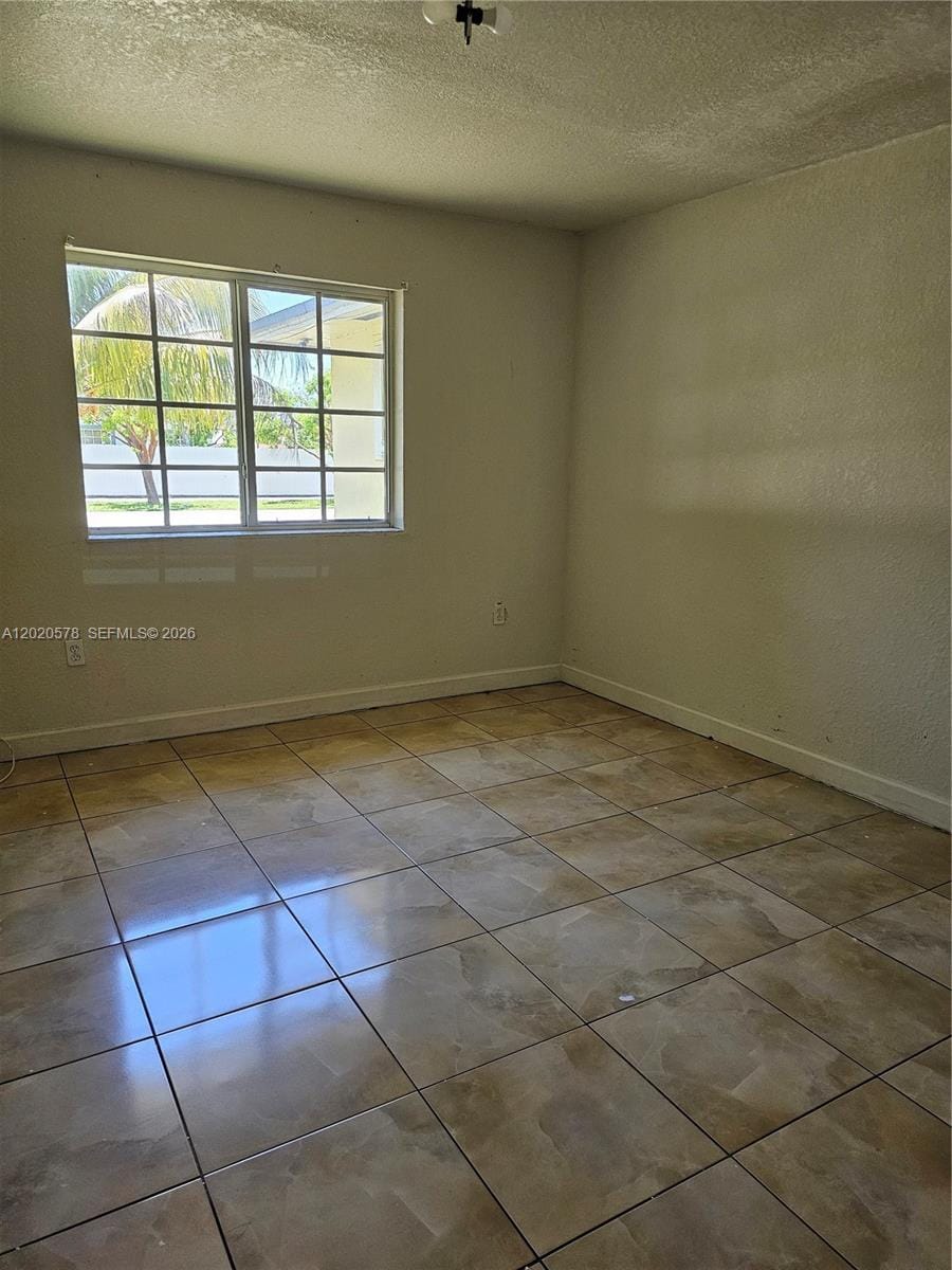 15700 NW 37th Place — photo 7