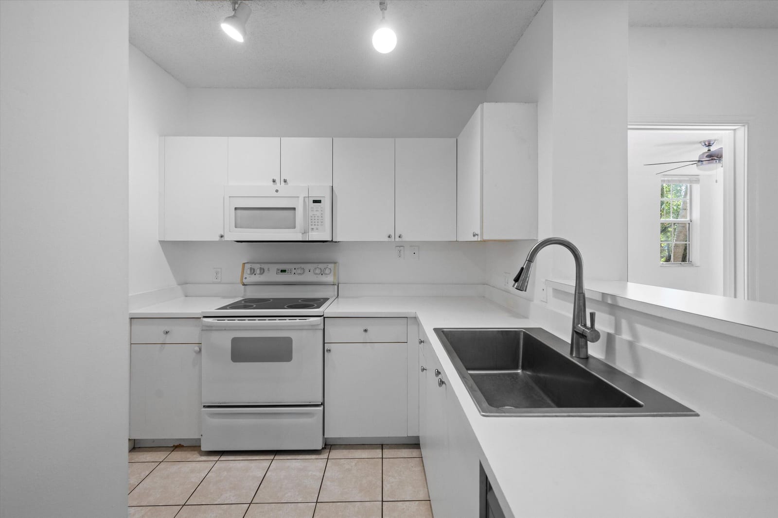 11770 Saint Andrews Place 206, Wellington, FL 33414 photo 9