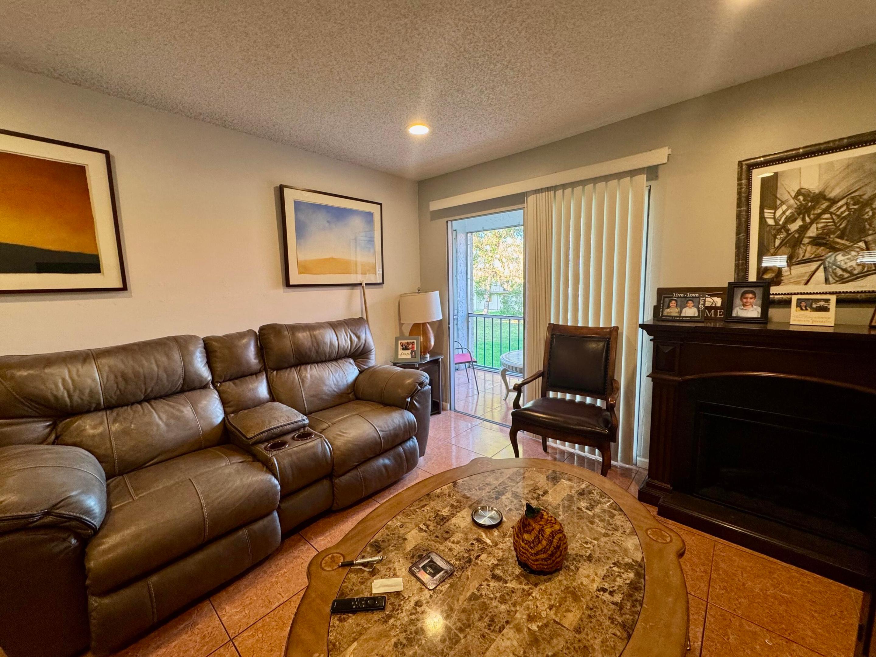 6086 Forest Hill Boulevard 208, West Palm Beach, FL 33415, West Palm Beach