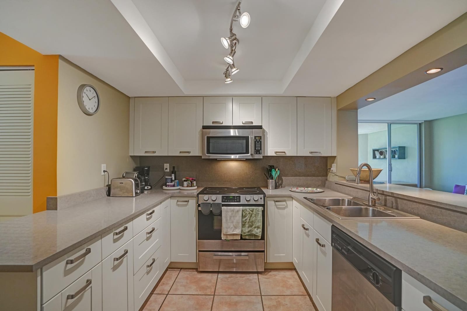 1831 Sabal Palm Drive 202 — photo 5
