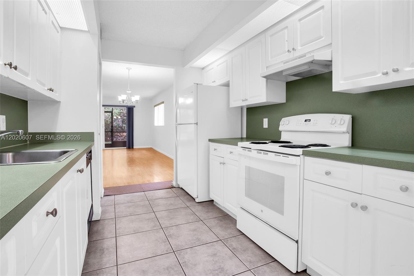 900 SW 142nd Avenue 115L, Pembroke Pines, FL 33027, Pembroke Pines