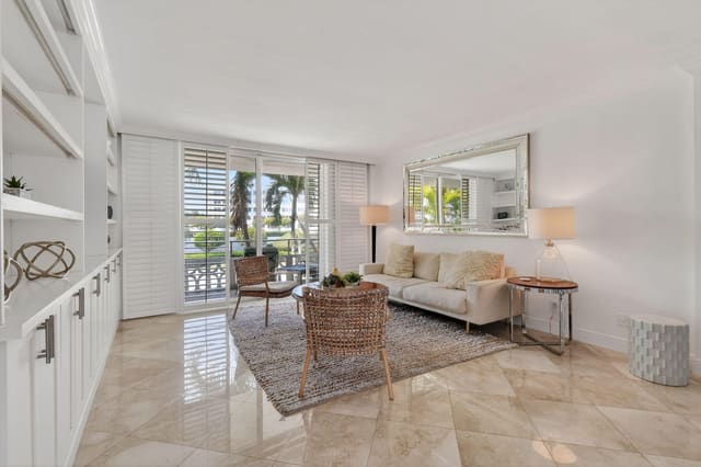 139 Sunrise Avenue 2030, Palm Beach, FL 33480