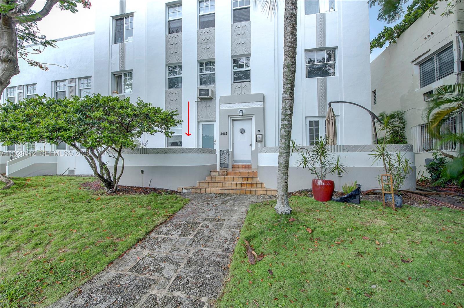 2463 Pine Tree Drive 3, Miami Beach, FL 33140, Miami Beach