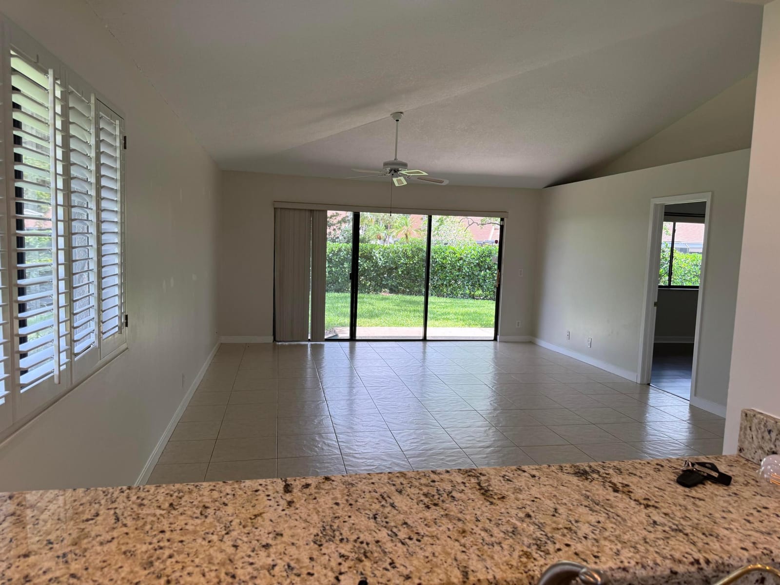 112 Club Drive — photo 3
