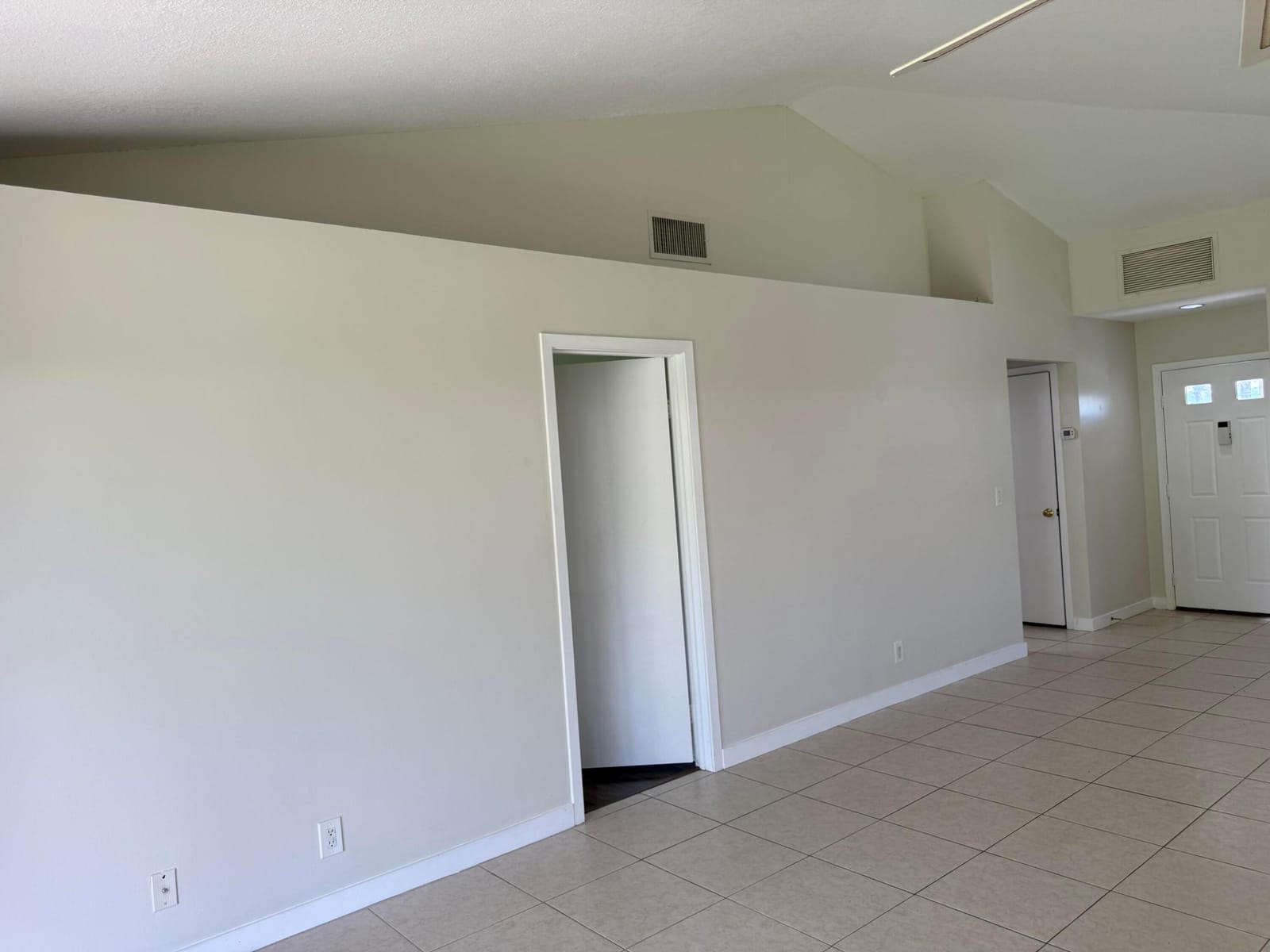 112 Club Drive — photo 4