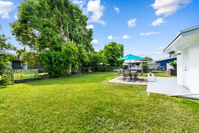 2411 Gulfstream Drive, sold in Miramar Sec 8, Miramar, FL