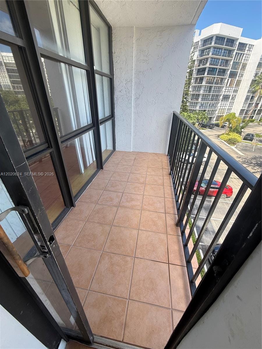 800 Parkview Drive 406, Hallandale Beach, FL 33009 photo 16