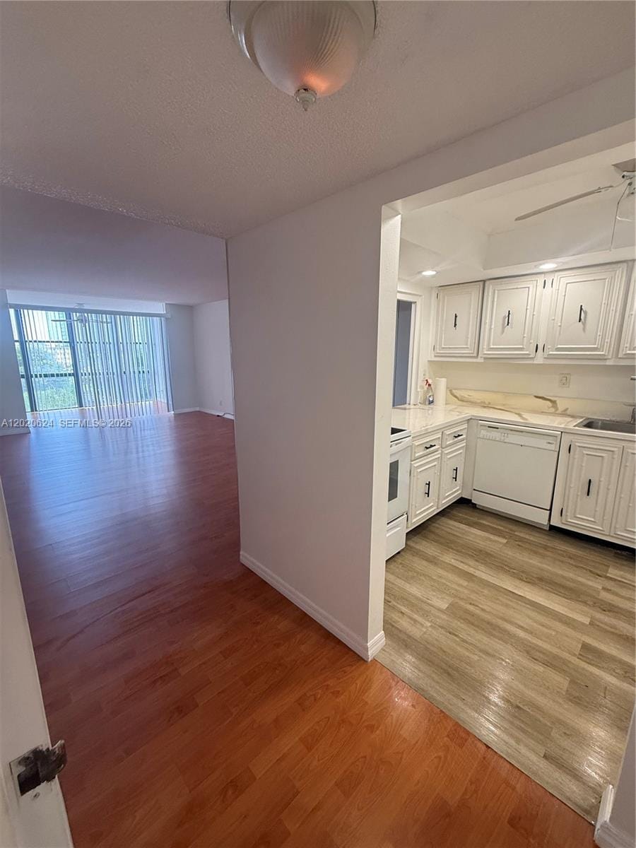 800 Parkview Drive 406, Hallandale Beach, FL 33009 photo 4