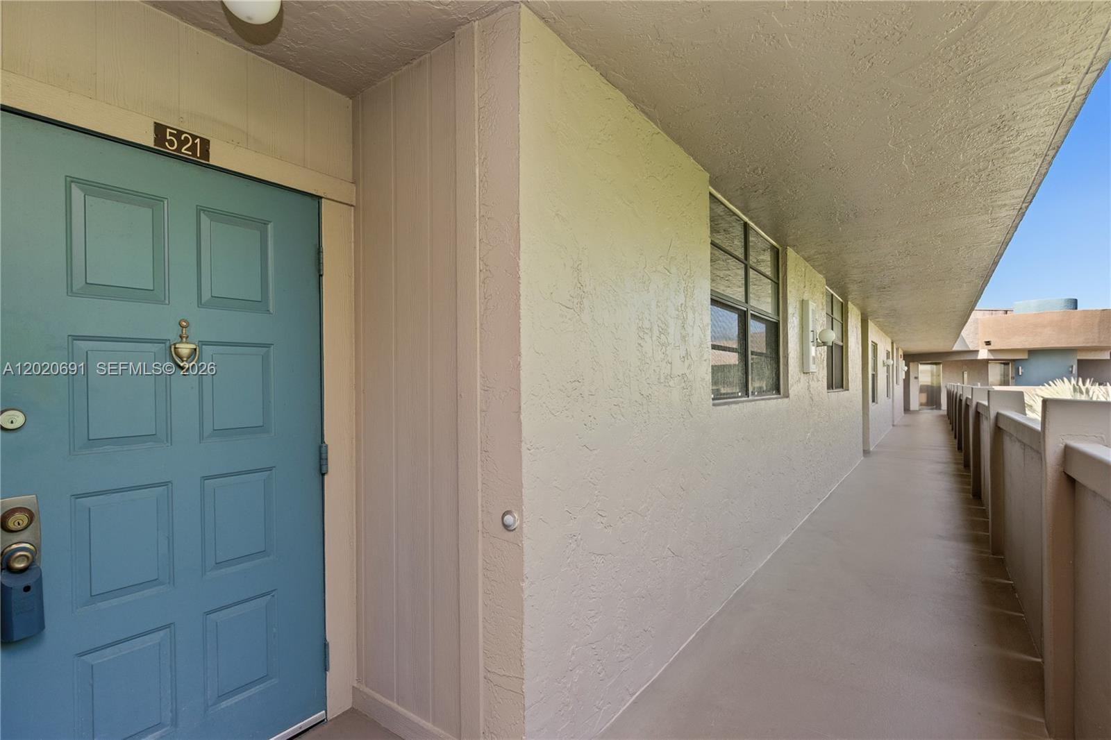 901 Colony Point Circle 521, Pembroke Pines, FL 33026 photo 4