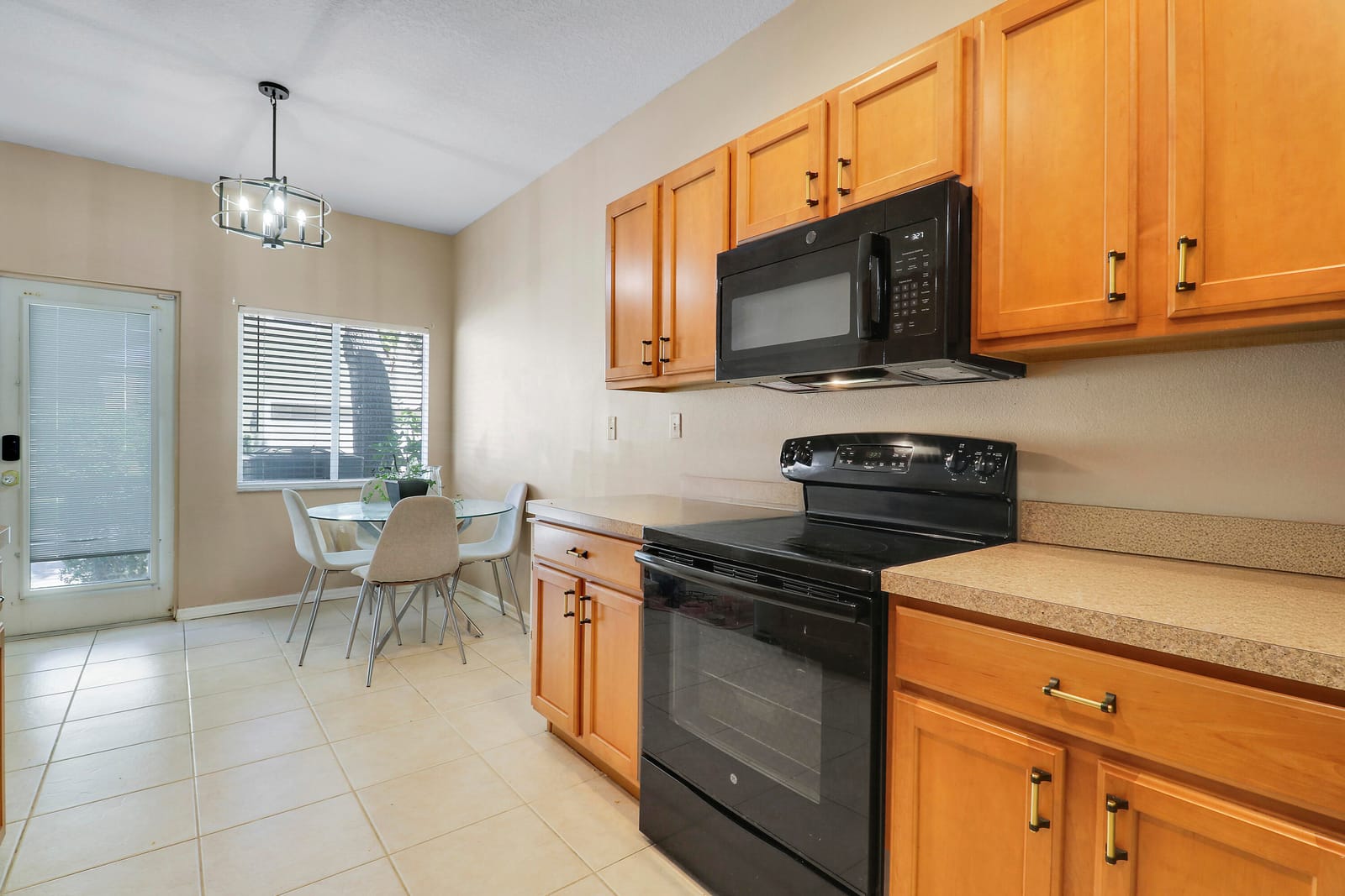 2122 SE Grand Drive — photo 12