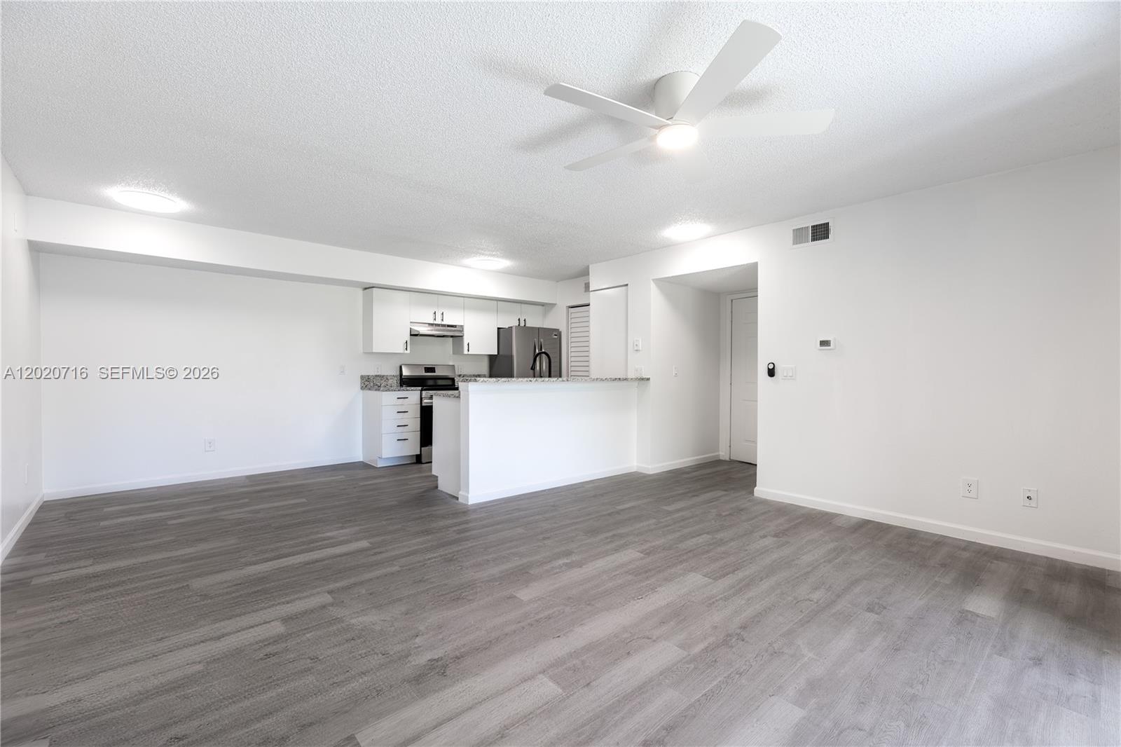 2094 Arbour Walk Circle 3018, Naples, FL 34109, Naples