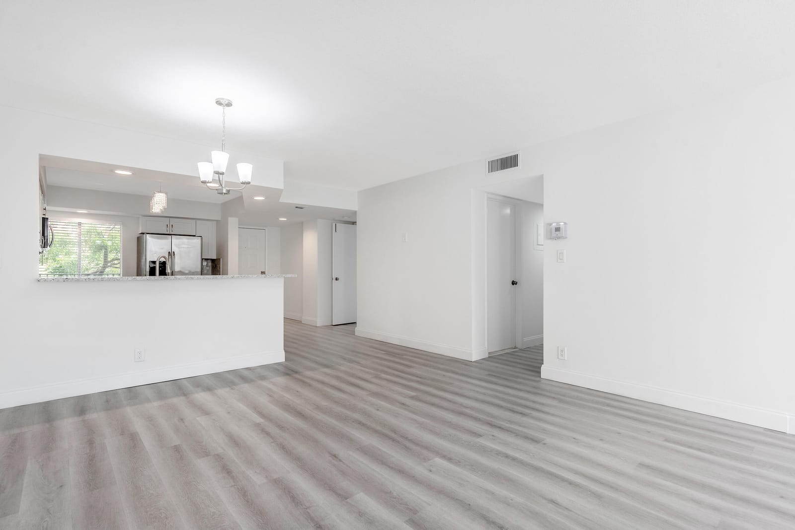 2208 S Cypress Bend Drive 407, Pompano Beach, FL 33069 photo 11