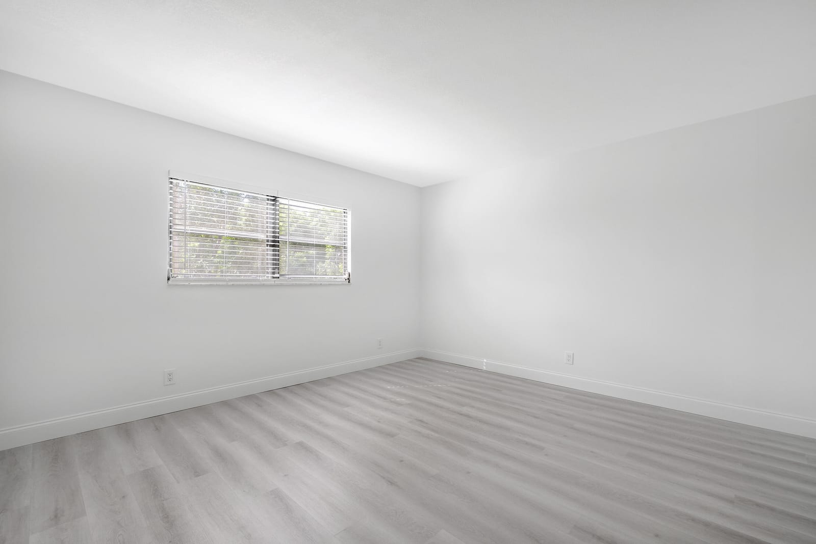 2208 S Cypress Bend Drive 407, Pompano Beach, FL 33069 photo 19