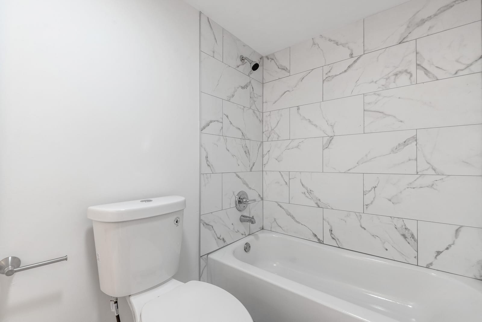 2208 S Cypress Bend Drive 407, Pompano Beach, FL 33069 photo 21