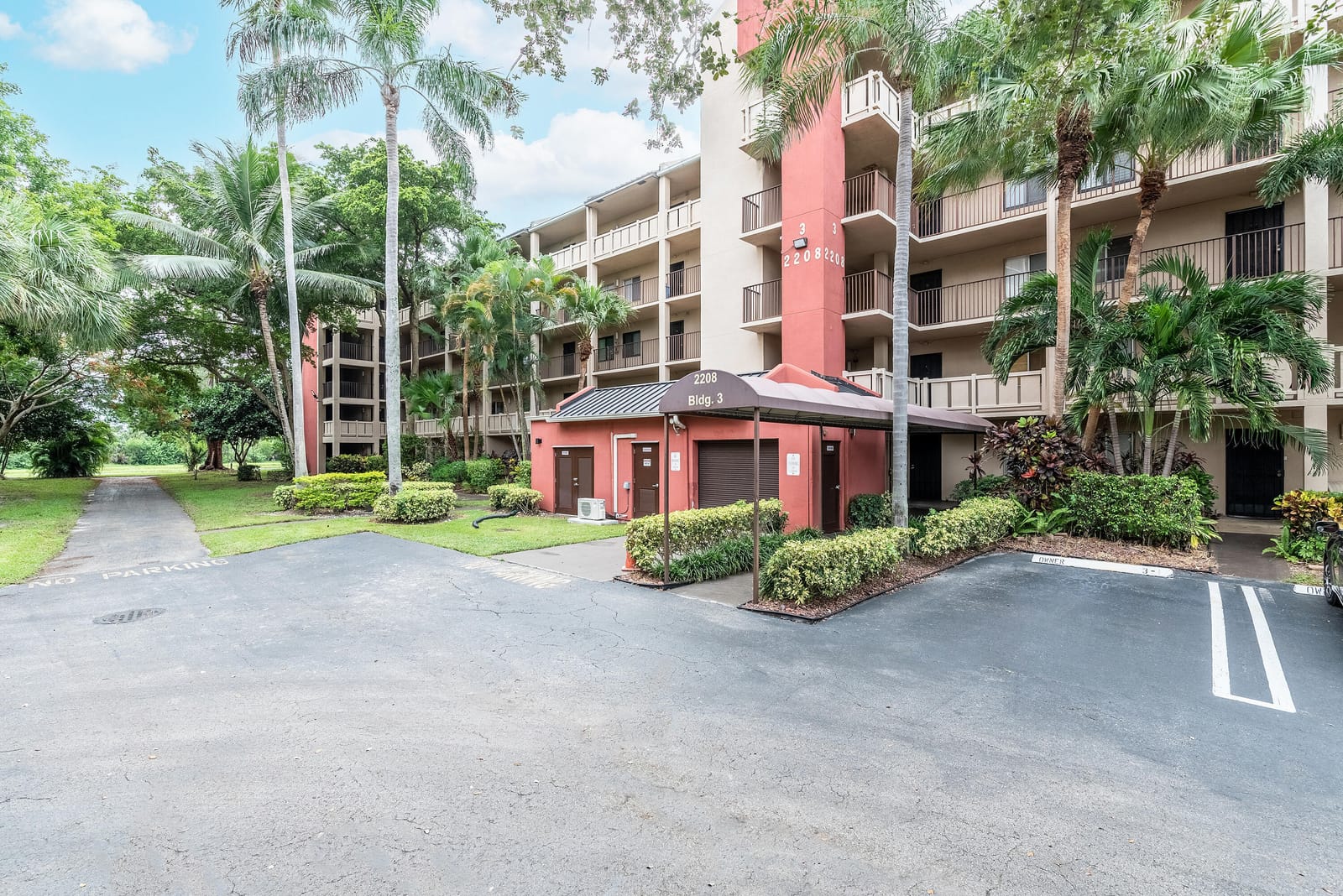 2208 S Cypress Bend Drive 407, Pompano Beach, FL 33069 photo 28