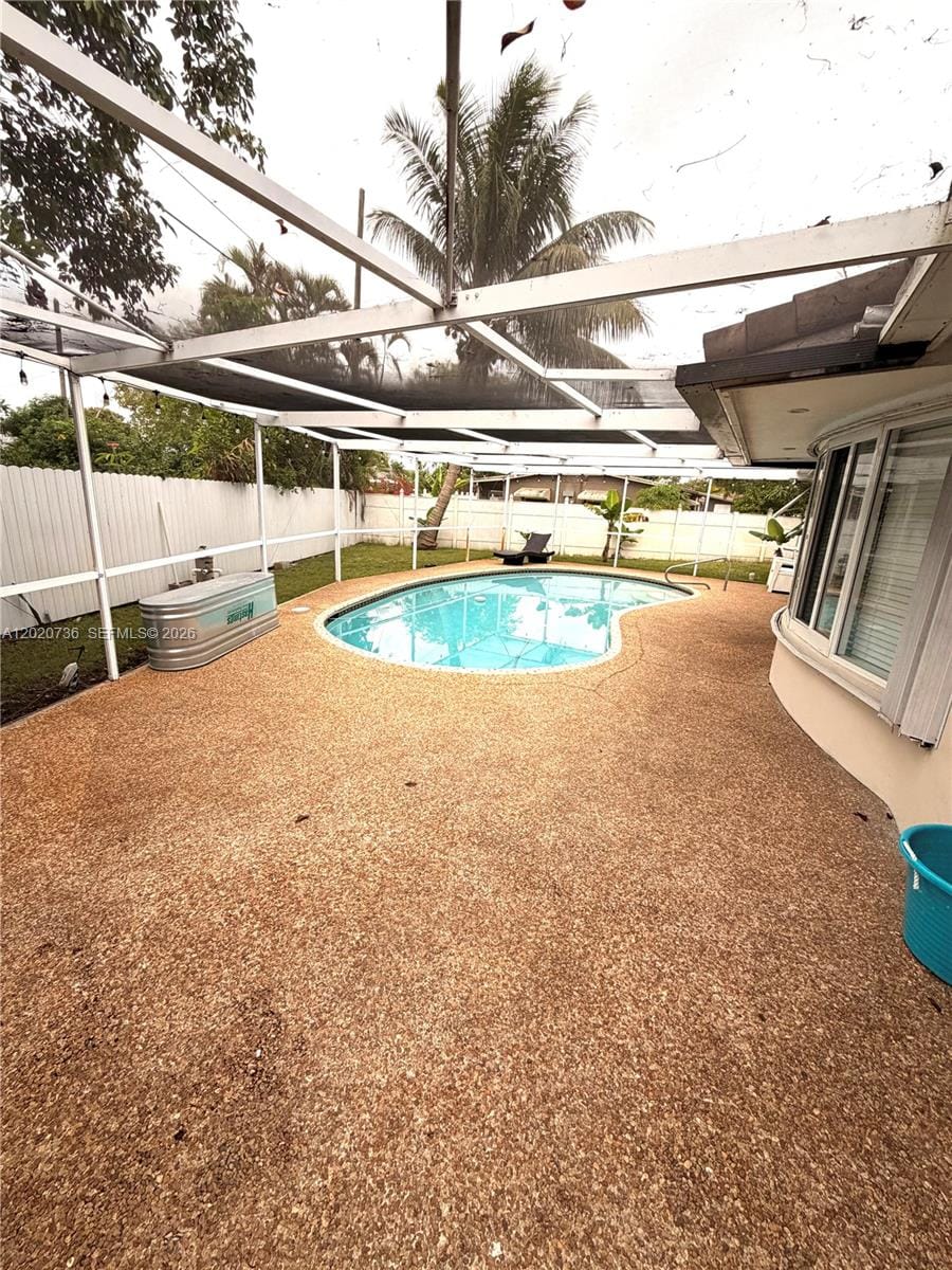 661 SW 67th Avenue, Pembroke Pines, FL 33023 photo 8