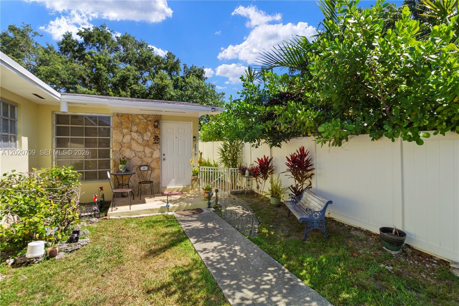 2275 SW 15th Street — photo 3