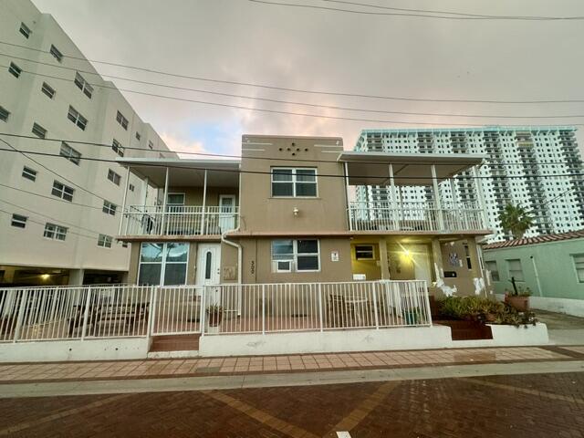 300 Georgia Street 1-5, Hollywood, FL 33019, Hollywood