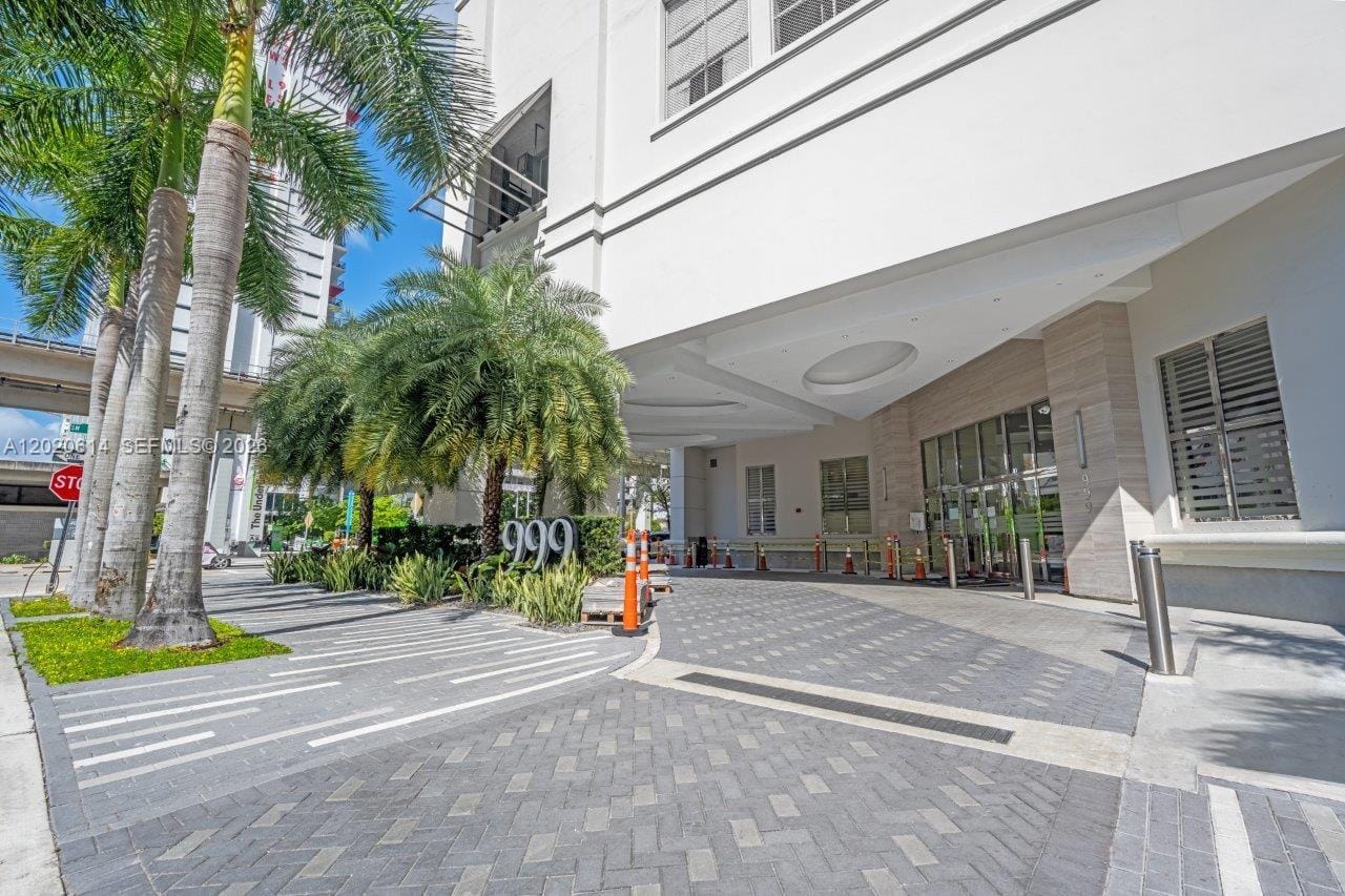 999 SW 1st Avenue 2911, Miami, FL 33130 photo 16