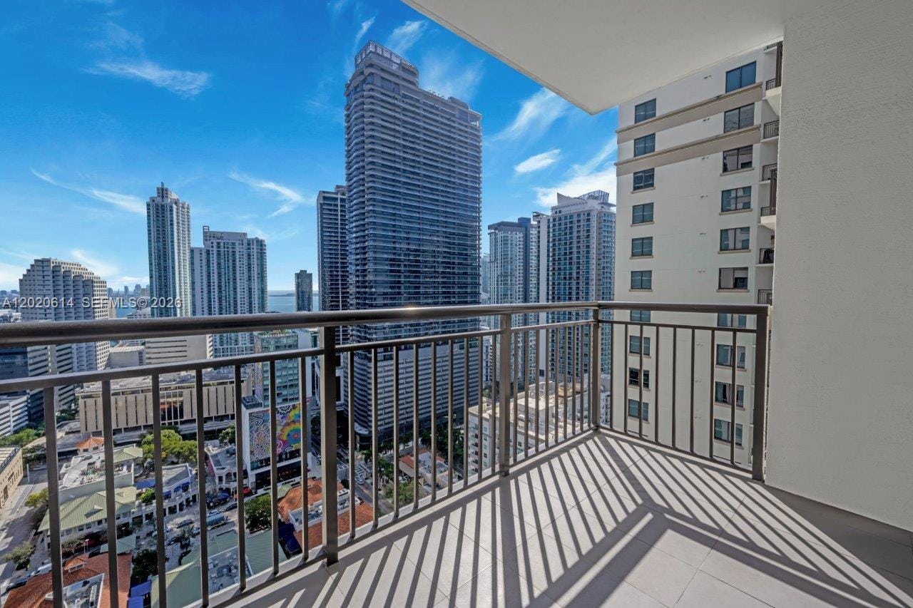 999 SW 1st Avenue 2911 — photo 5