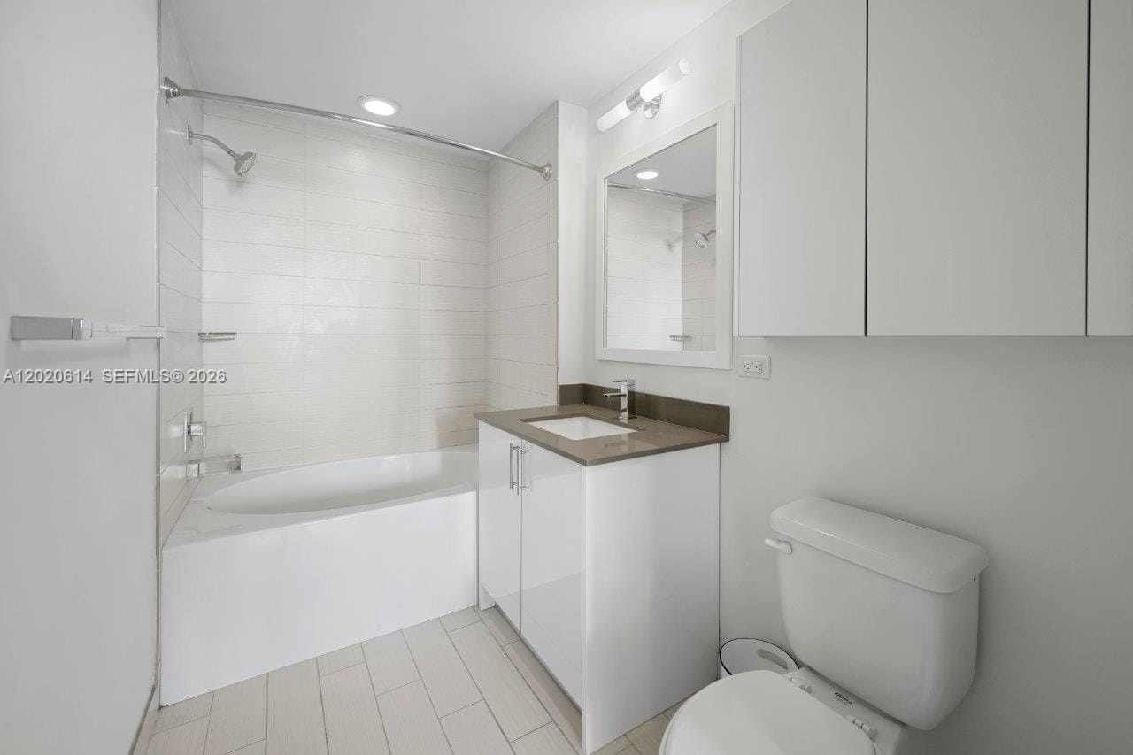 999 SW 1st Avenue 2911 — photo 10