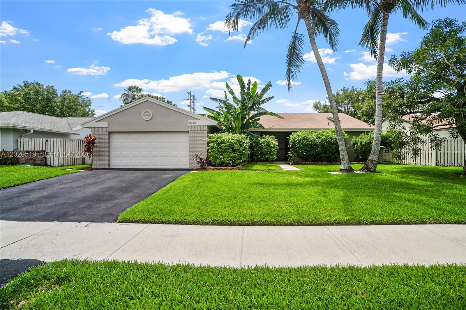1070 Cedar Creek Way, Davie, FL 33325, Davie