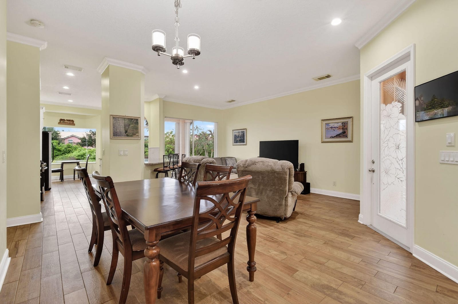 750 SW Aruba — photo 11