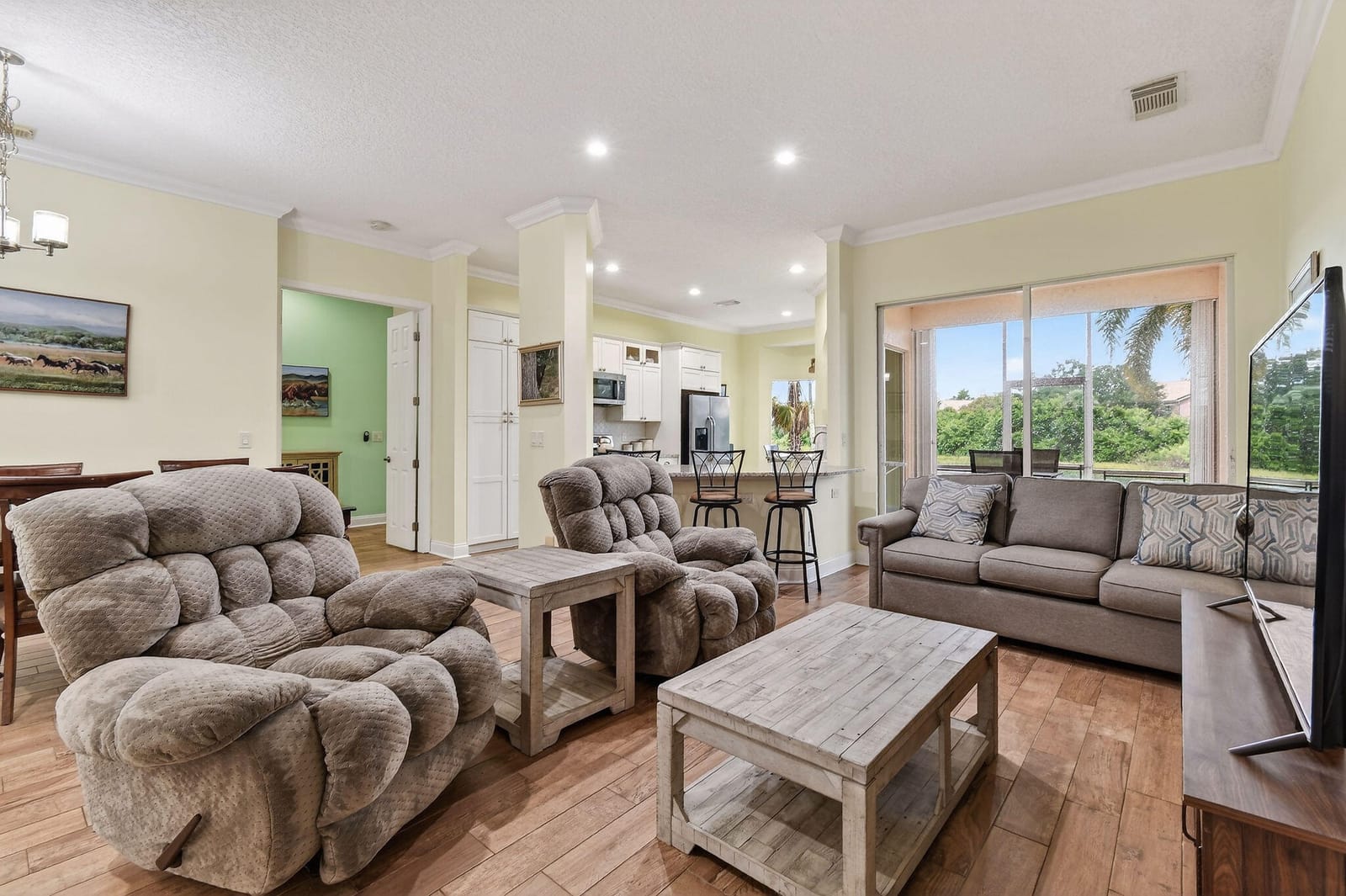750 SW Aruba — photo 6