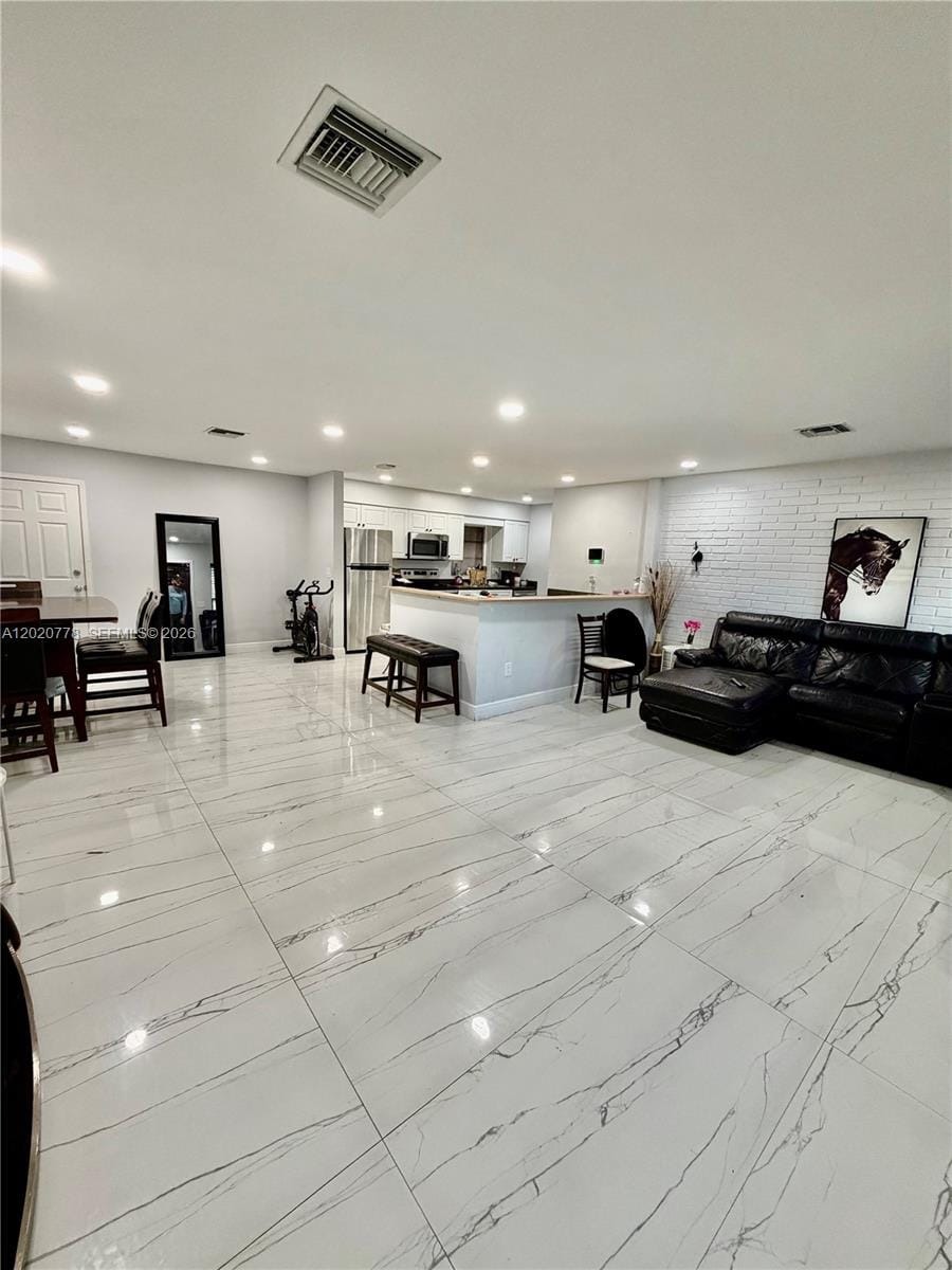 518 NW 47th Court — photo 6