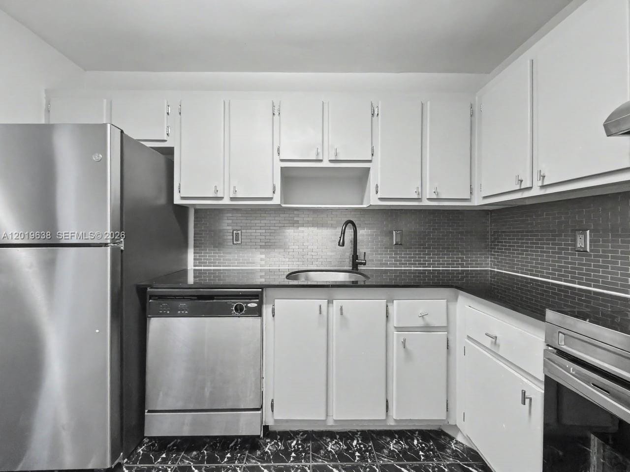 1300 NE Miami Gardens Drive 803E — photo 3