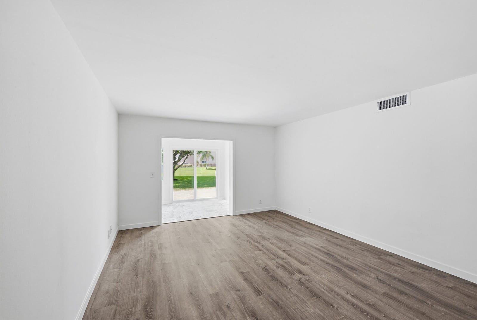 330 NE 26th Avenue 112, Boynton Beach, FL 33435 photo 12