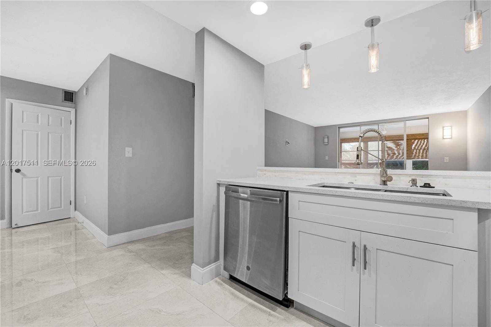 7100 NW 17th Street 305, Plantation, FL 33313 photo 6