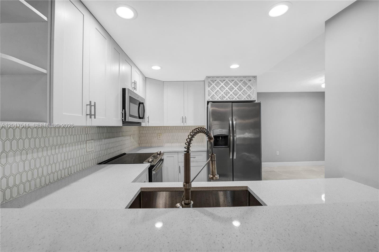 7100 NW 17th Street 305, Plantation, FL 33313 photo 8