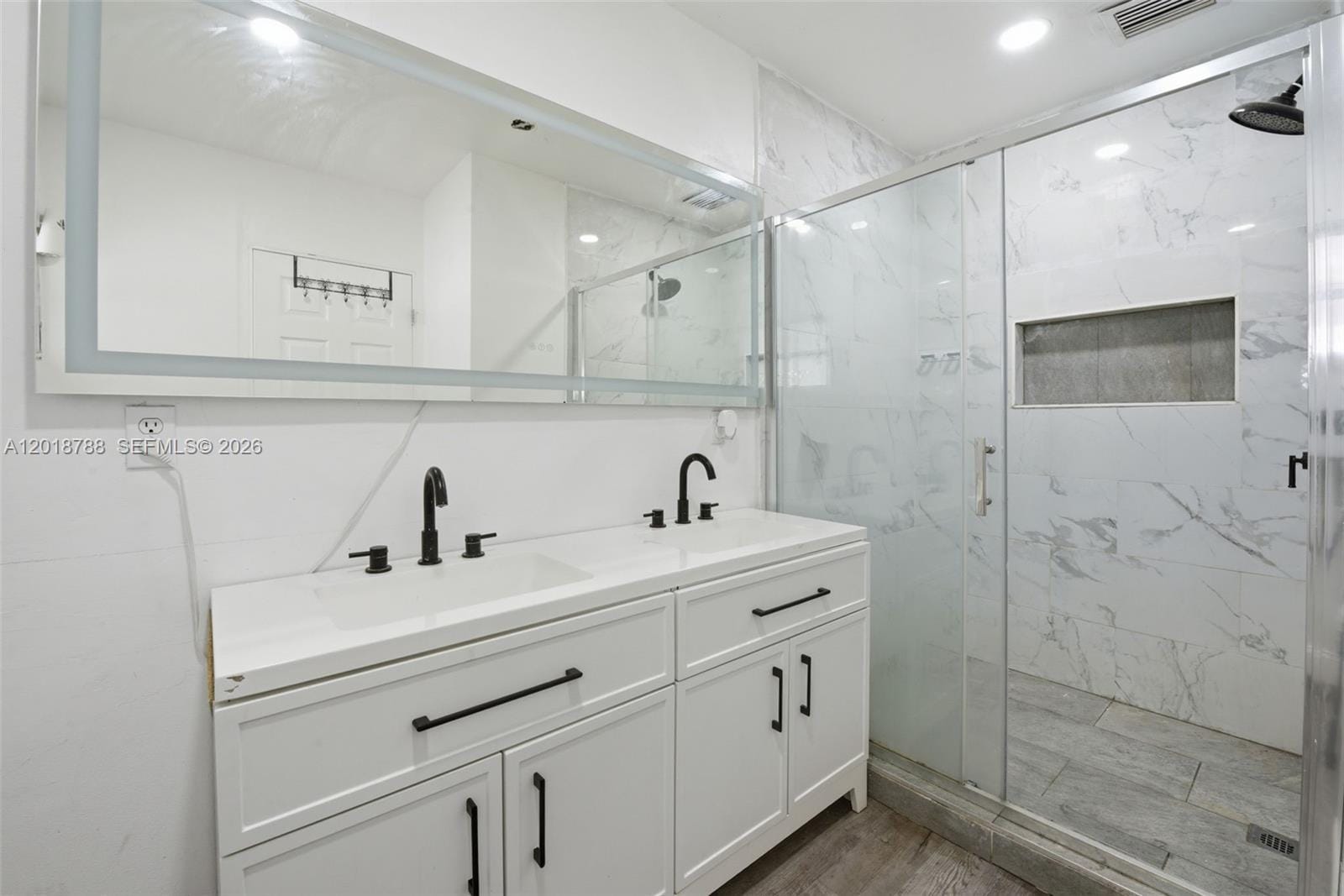 4621 SW 31st Drive — photo 11