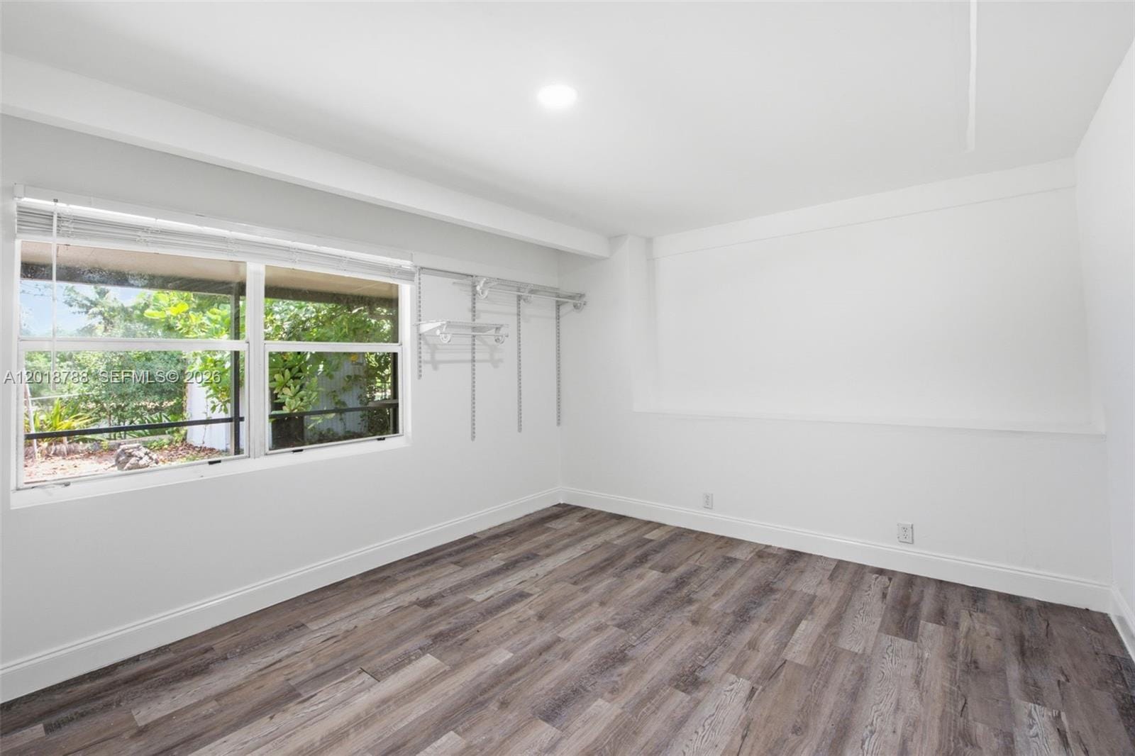 4621 SW 31st Drive — photo 12