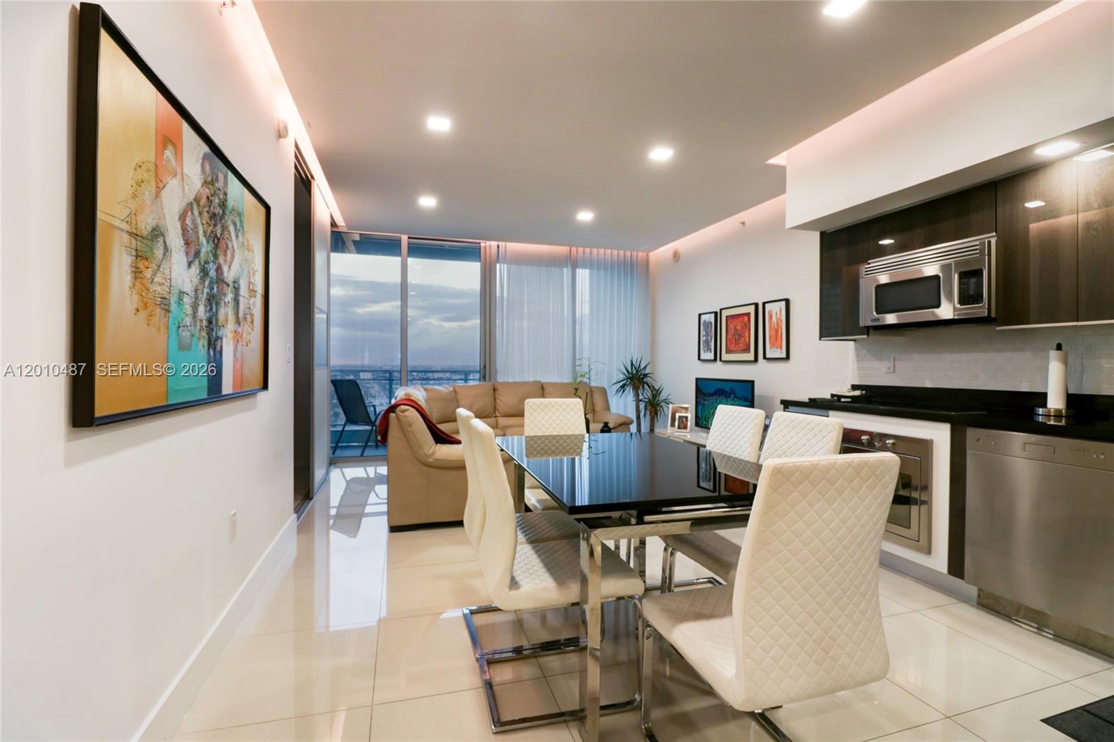 92 SW 3rd Street 2808, Miami, FL 33130, Miami